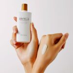 ضدآفتاب فیزیکی تون آپ سنتلا SKIN1004 مدل ایر فیت پلاس(+SPF 50) - Image 2