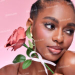 رژگونه گل رز شیگلم SHEGLAM مدل Pink Ribbon Rose Blush - Image 2