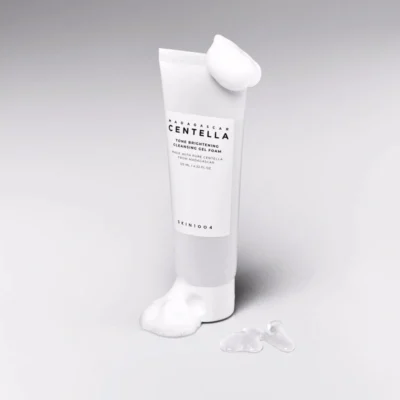 فوم شستشو ژلی روشن کننده صورت سنتلا ماداگاسکار Skin1004 مدل Tone Brightening Cleansing Gel Foam(125 میل)