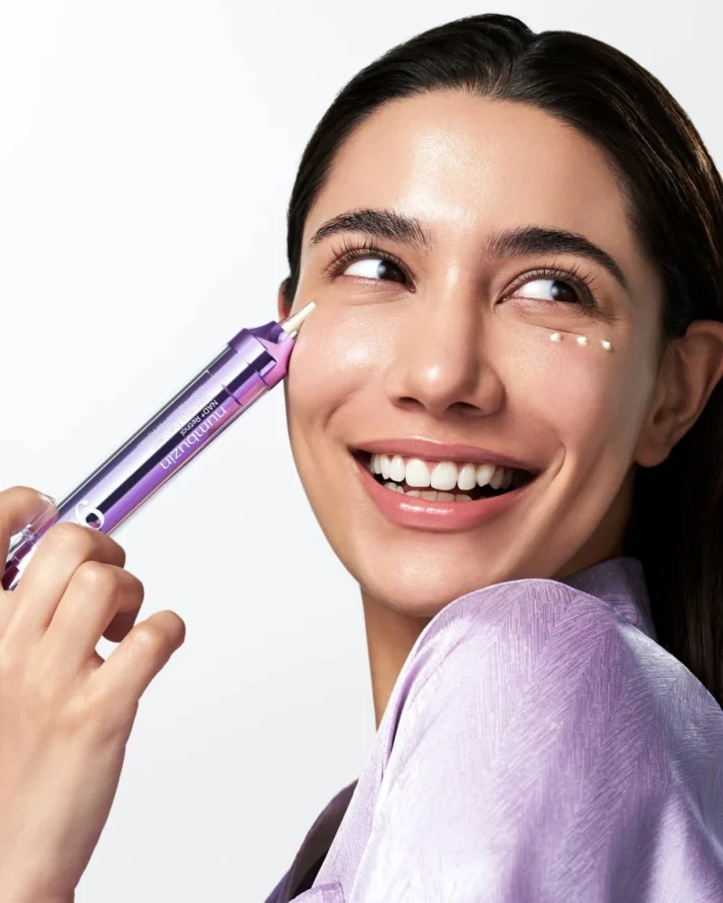 کرم دور چشم ضدچروک +NAD و رتینول numbuzin مدل 9+ NAD+ Retinol Volumetox Eye Cream(10 میل) - Image 2